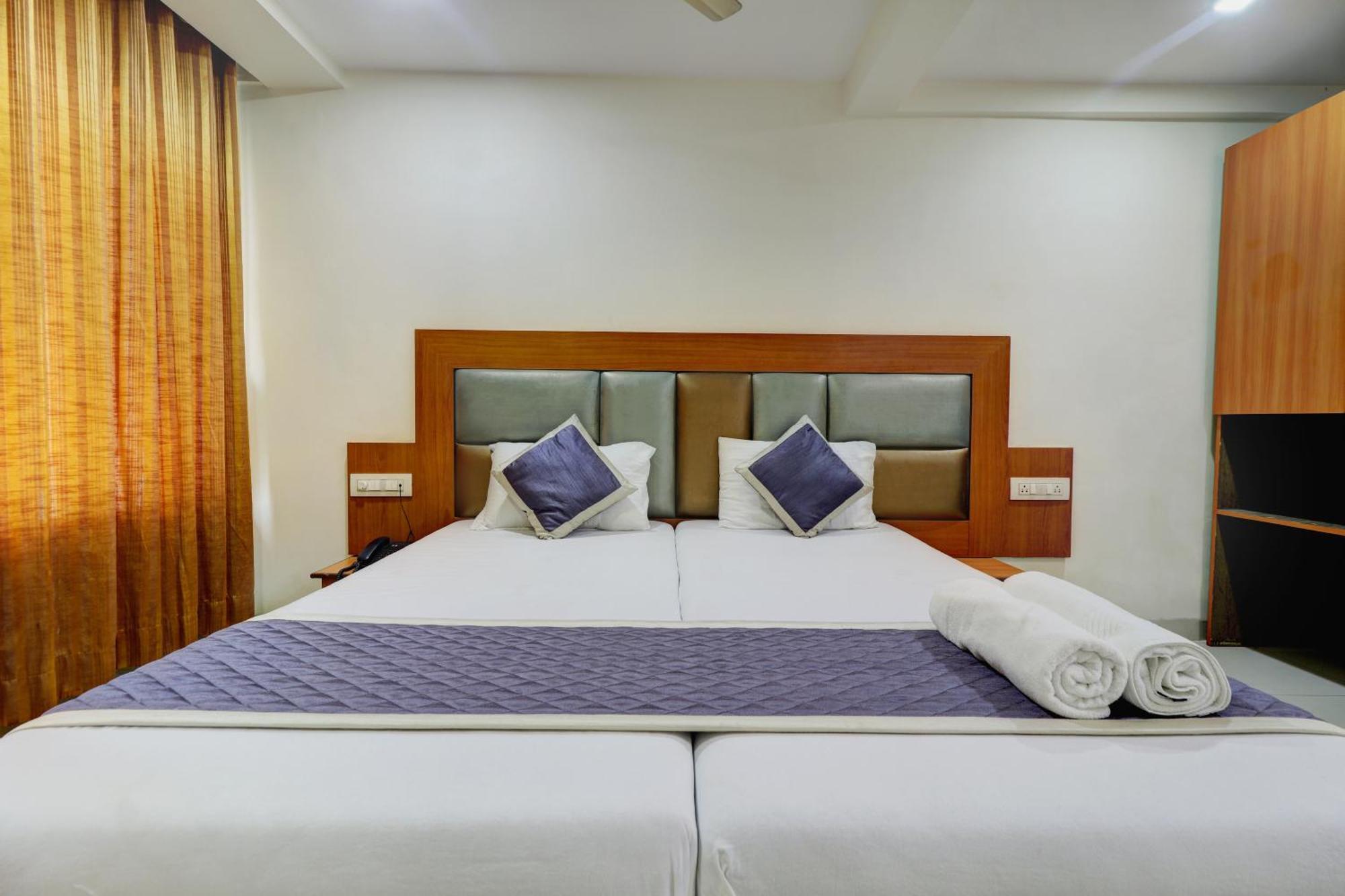Hotel New Sarovar Grand Panvel Εξωτερικό φωτογραφία