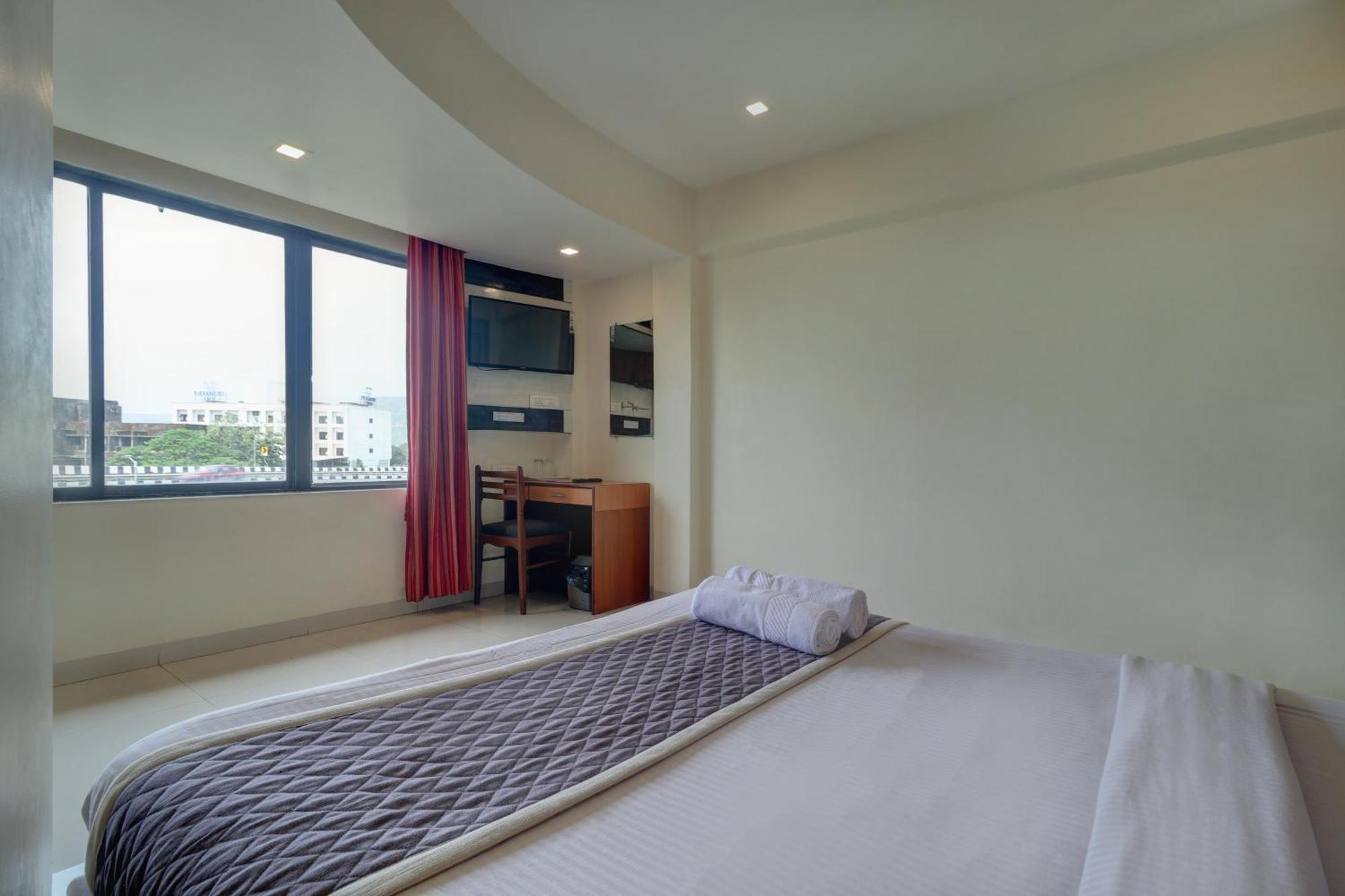 Hotel New Sarovar Grand Panvel Εξωτερικό φωτογραφία